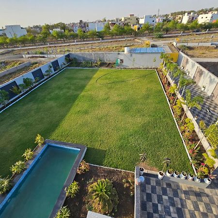Shree Ambe Farmhouse Villa Ujjain Exterior foto