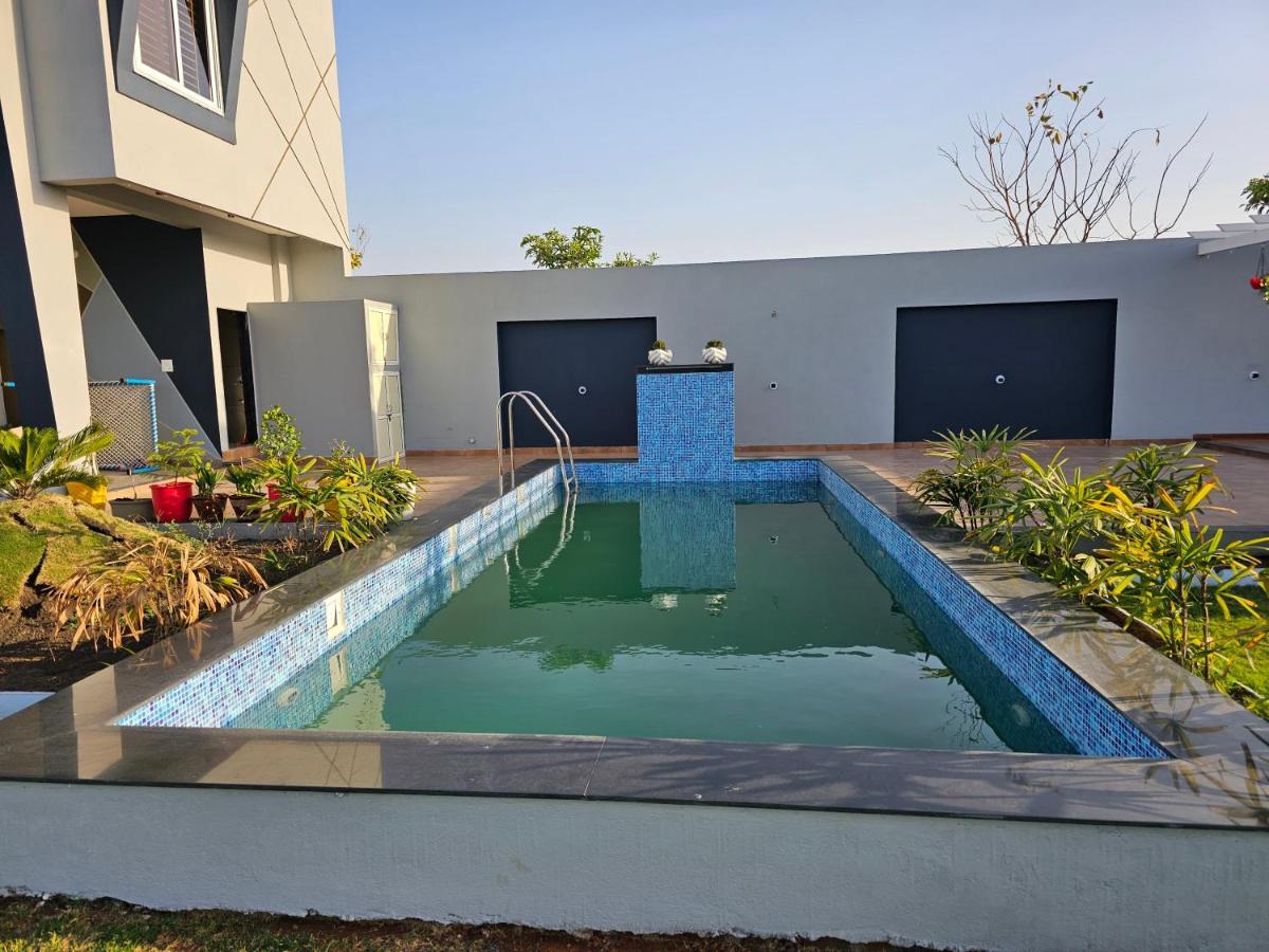 Shree Ambe Farmhouse Villa Ujjain Exterior foto