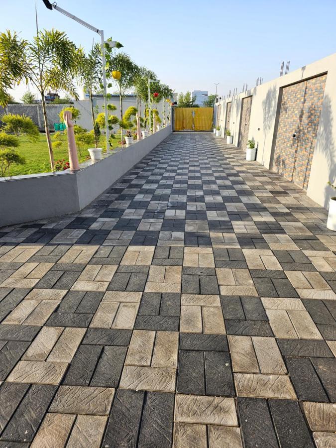 Shree Ambe Farmhouse Villa Ujjain Exterior foto